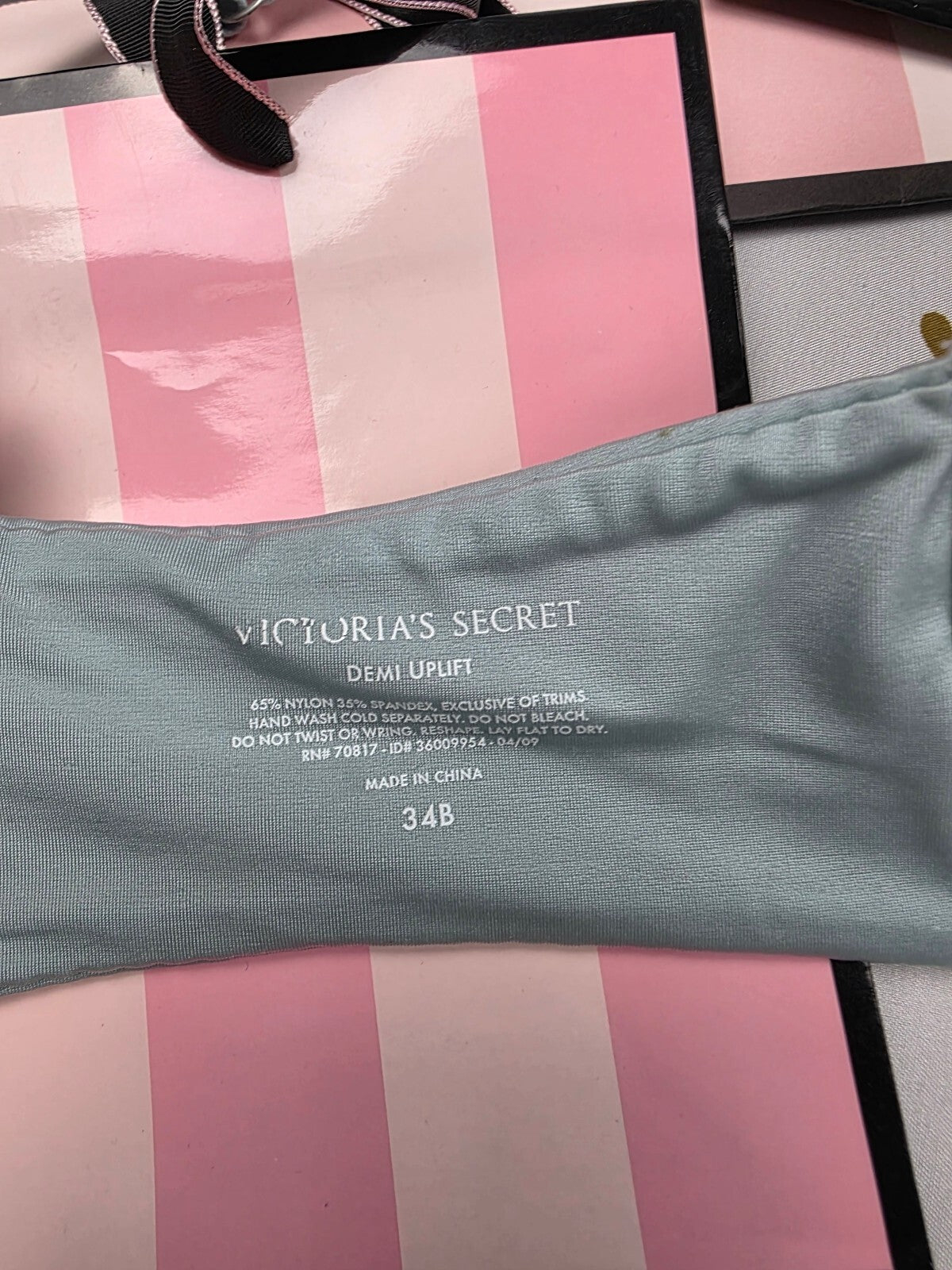 Miranda Kerr Signed Victoria's Secret BioFit Bra 34B Autographed VS Angel