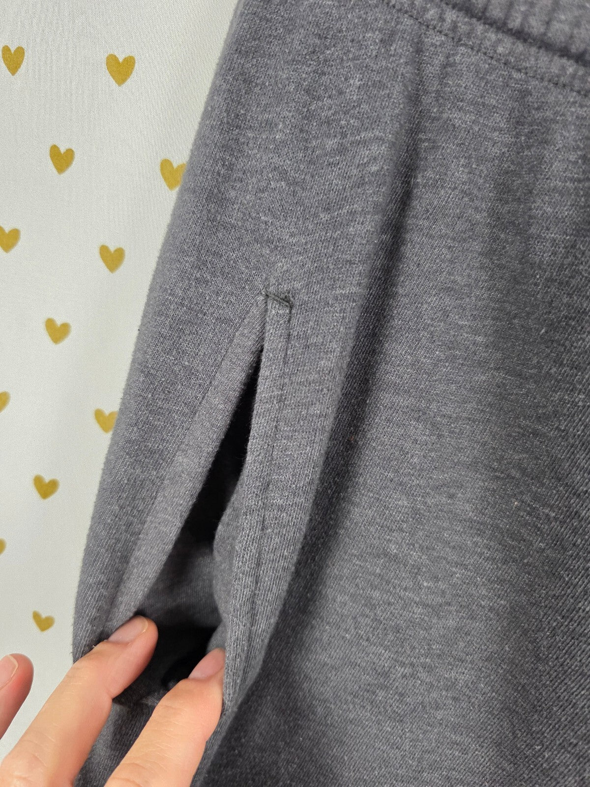 Victorias Secret PINK Vintage Grey Medium Capri Tapered Sweats