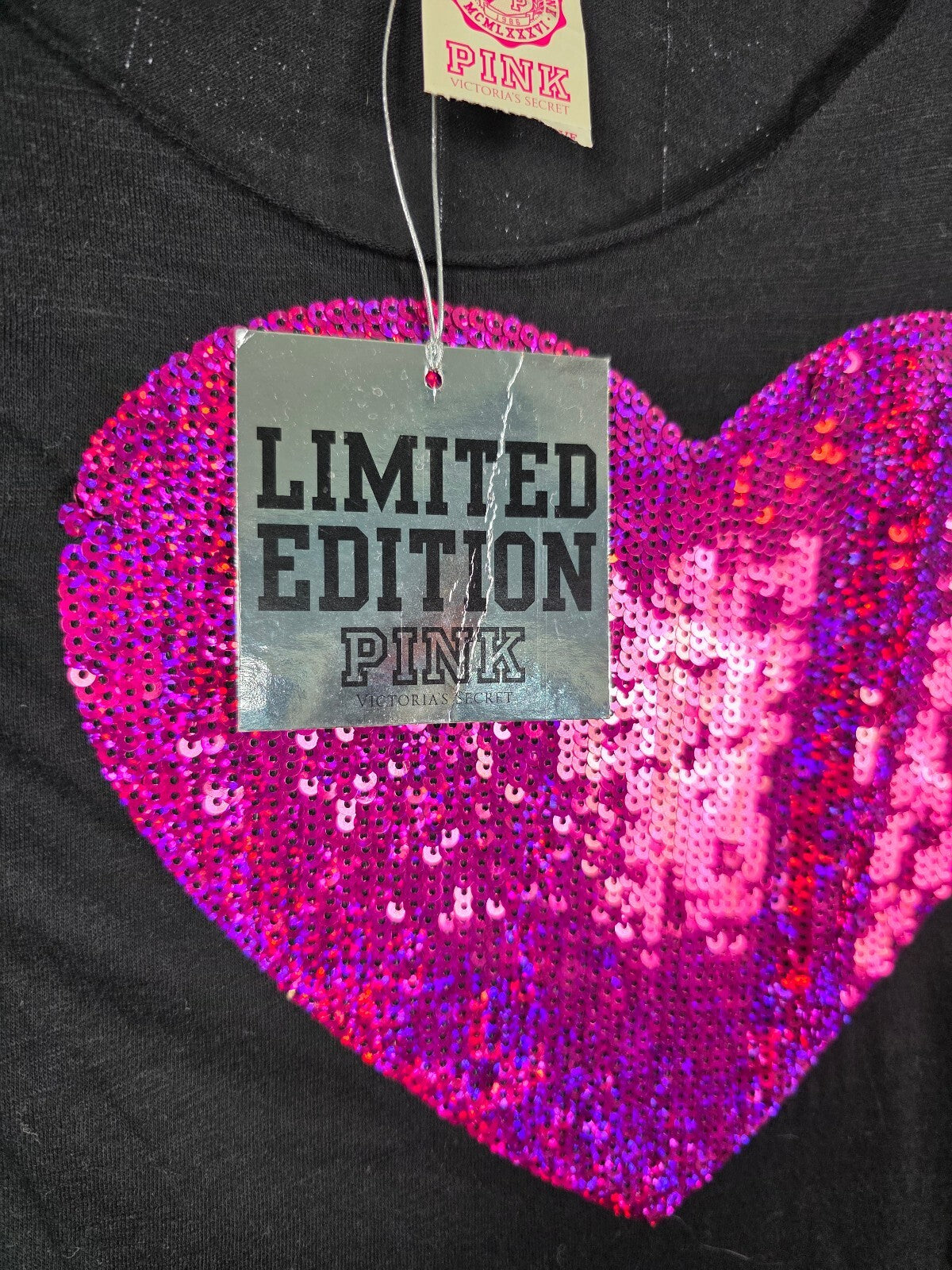 NWT Victoria's Secret PINK Hawaii Limited Edition Sequin Tee Shirt M Rare