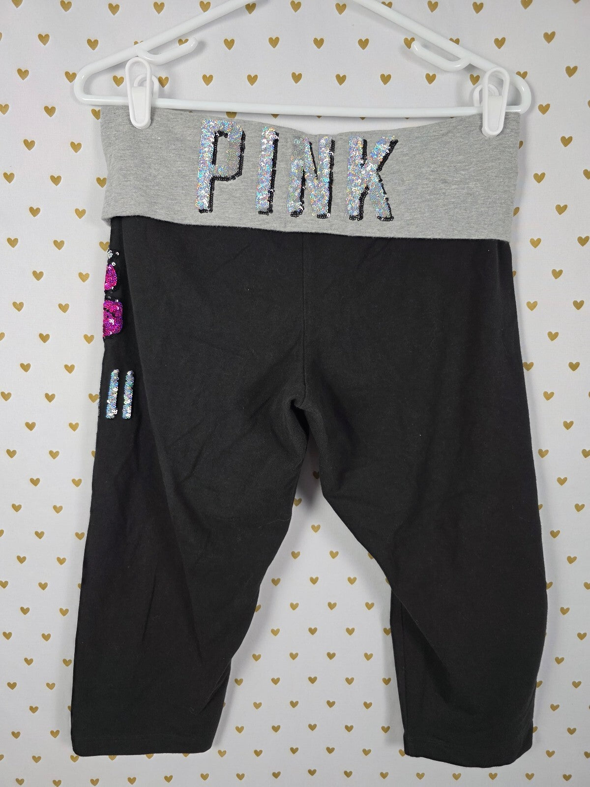 PINK Victoria's Secret Yoga Capri Leggings Hawaii Sequin Hibiscus Bling Black
