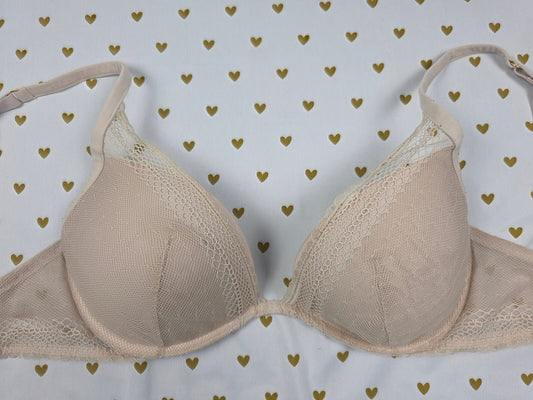 Victorias Secret INCREDIBLE Cute Push Up Bra 32DD Beige