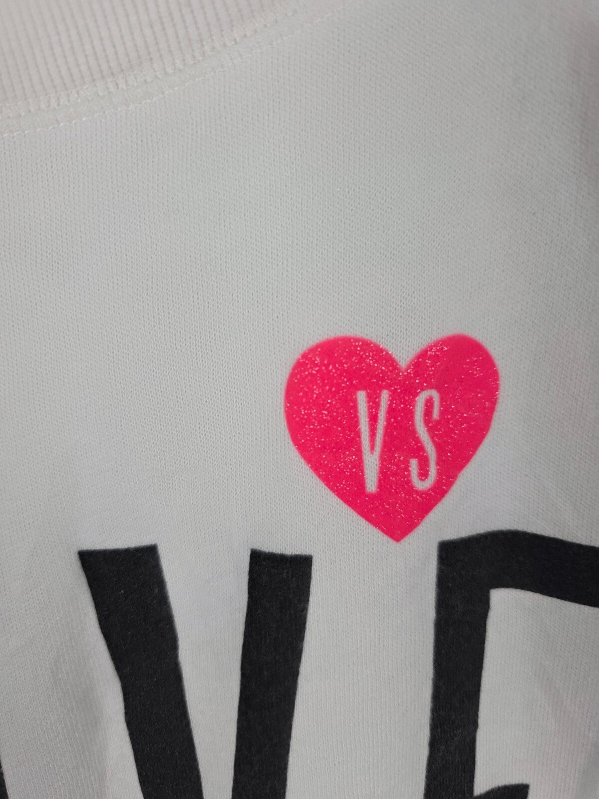 Victorias Secret LOVE White Super Soft Crew Sweater Long sleeve Medium