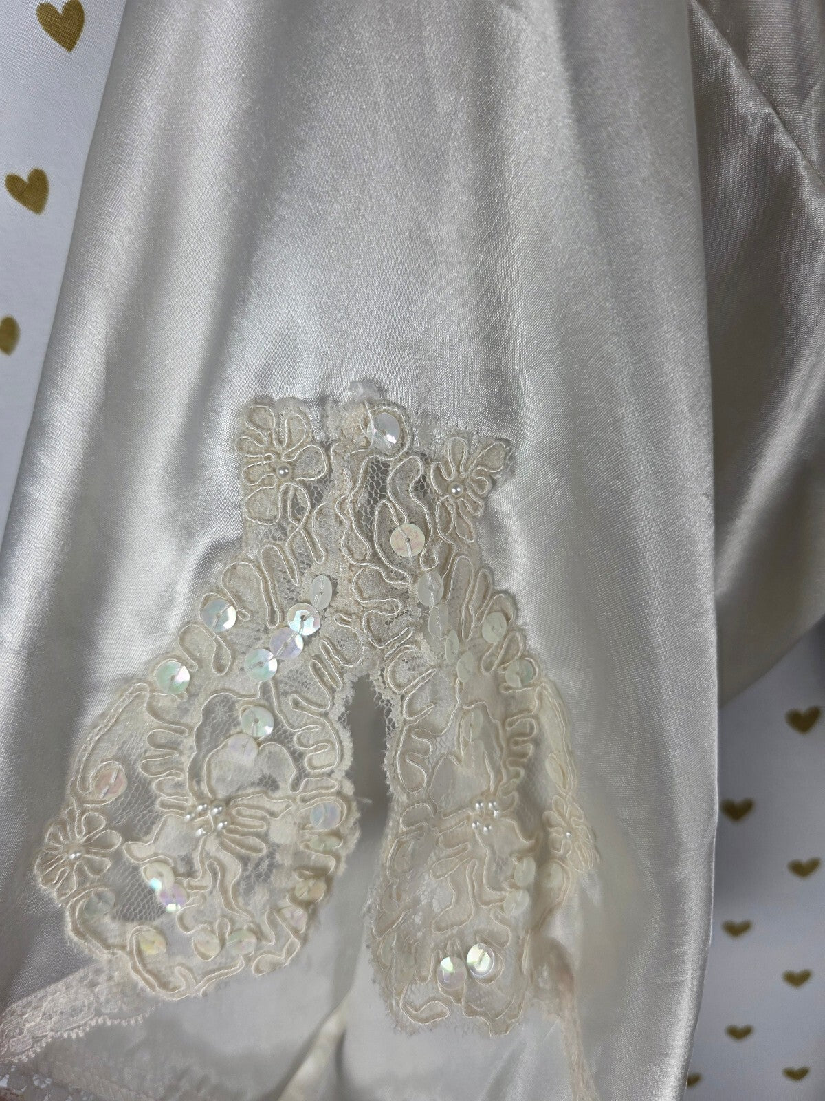 Victorias Secret Satin Silky Robe White VINTAGE Heart Label embellished SEQUIN