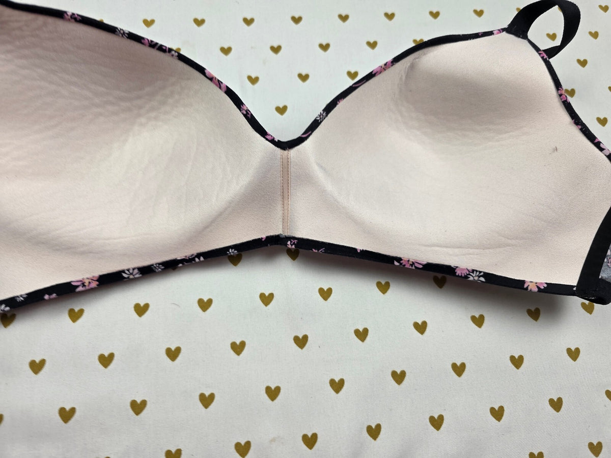 Victorias Secret Floral Wear Everywhere PINK Push Up Wireless No Wire Bra 38D