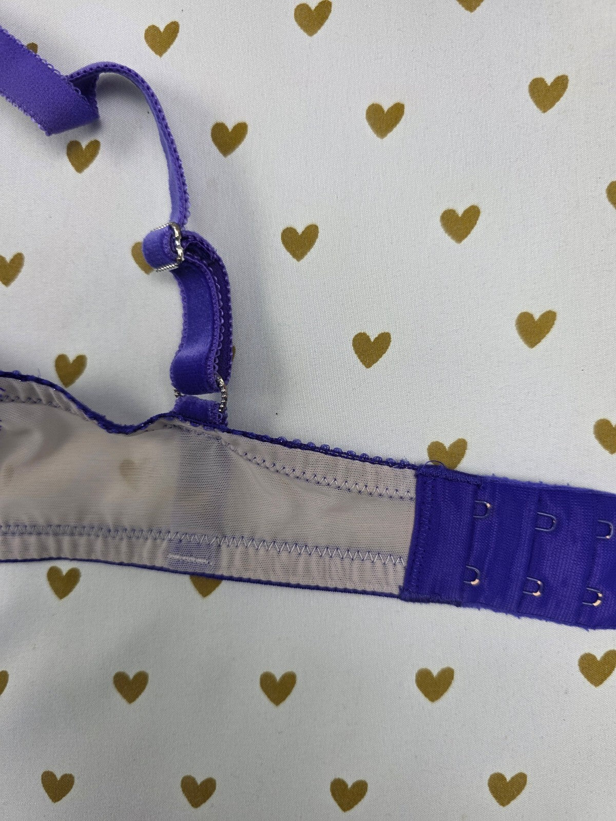 Victorias Secret  Dream Angels Bling Studded Plunge Bra Push Up 36C