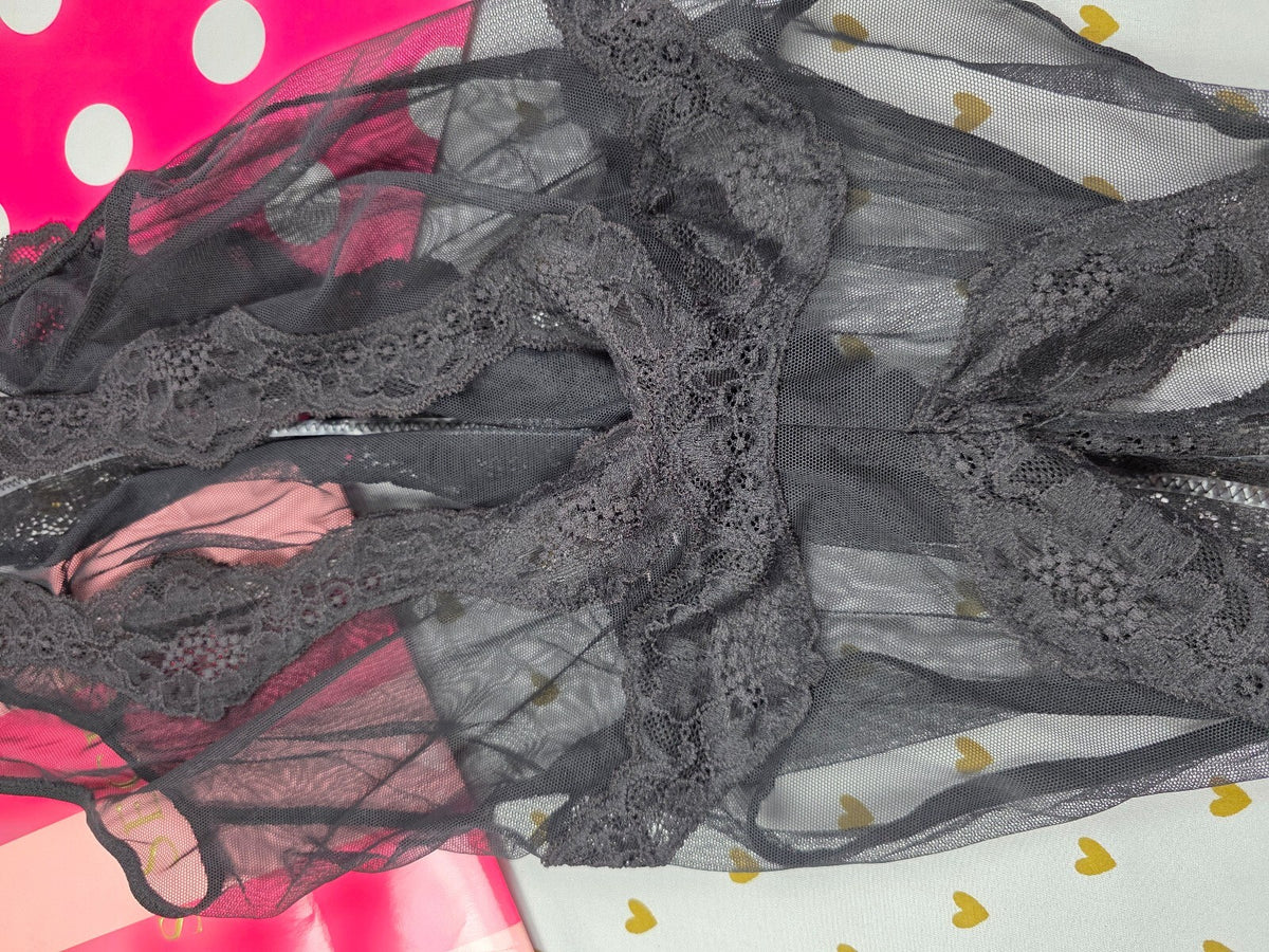 Victoria's Secret Black Lace Crotchless Teddy Bodysuit Garter Straps Lingerie