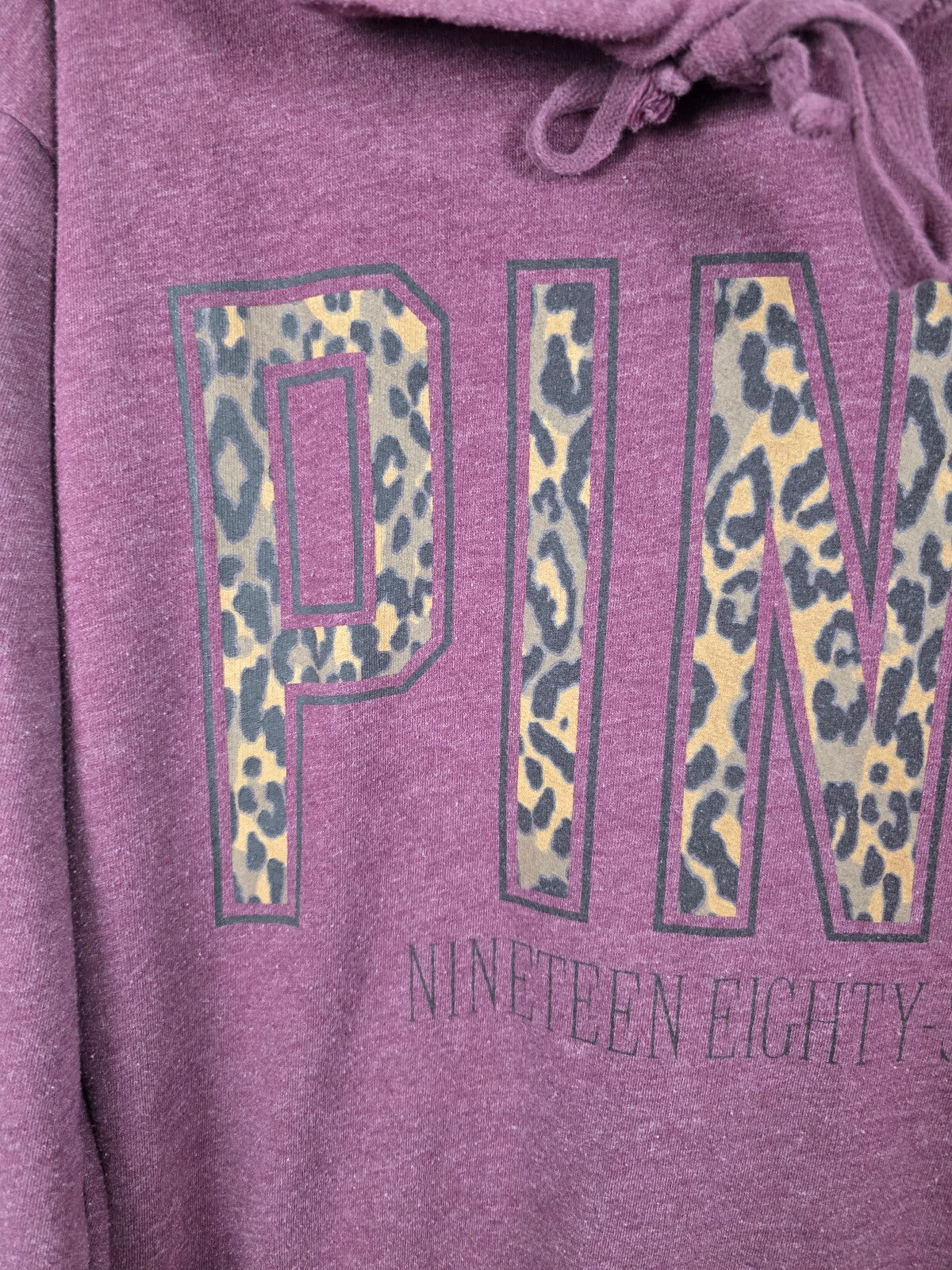 Victorias Secret Pink Cheetah Leopard Maroon Hooded Sweater Shirt Medium