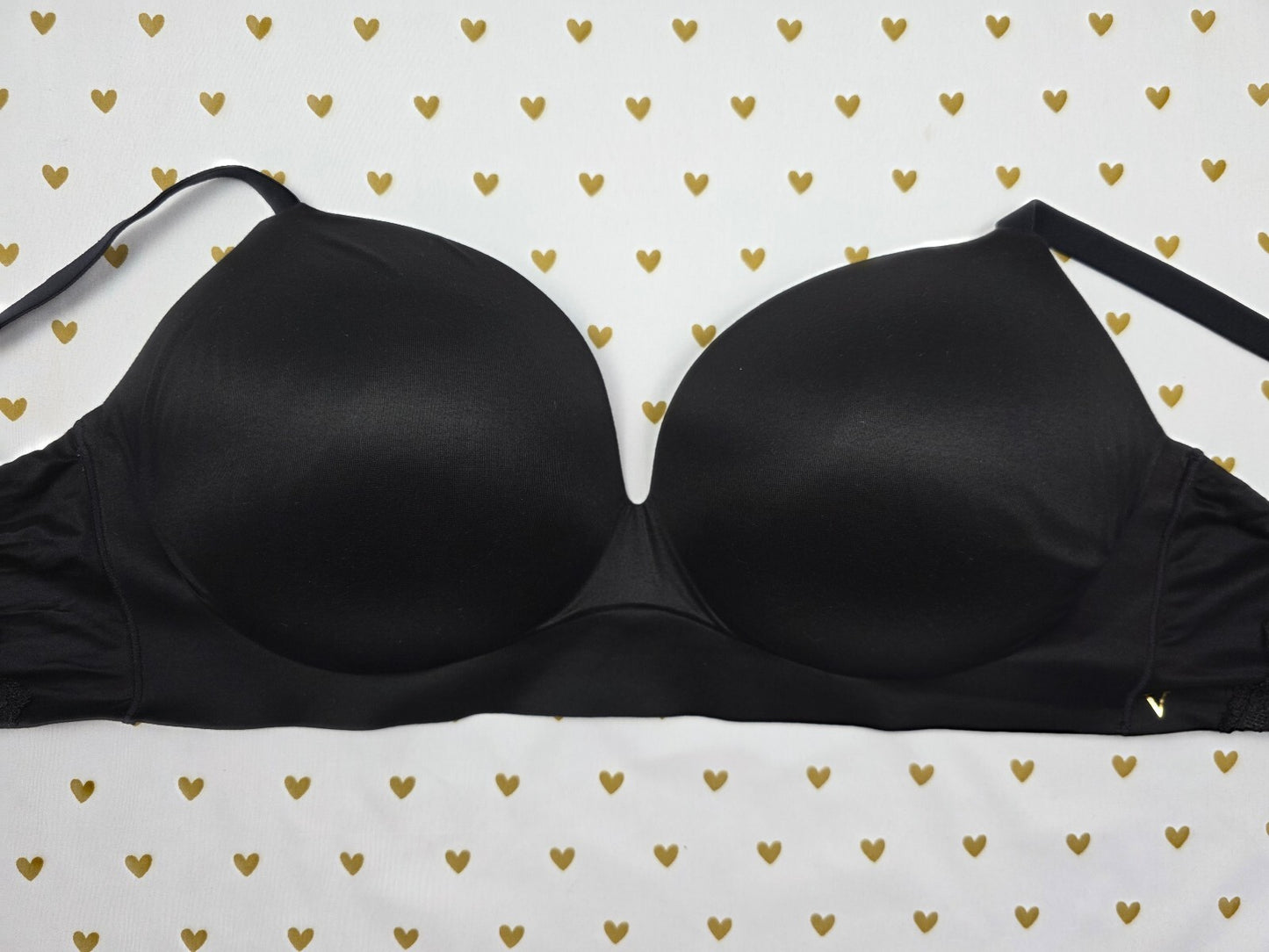 Victorias Secret Black Wireless INCREDIBLE Padded No Wire Bra 36DDD